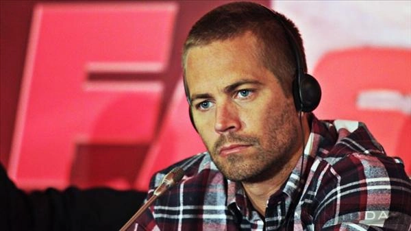 Bst thời trang đơn giản và nam tính từ paul walker