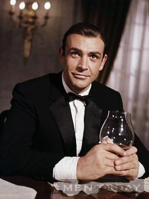 Cùng diện suit và tuxedo lịch lãm sang trọng như james bond mạnh mẽ