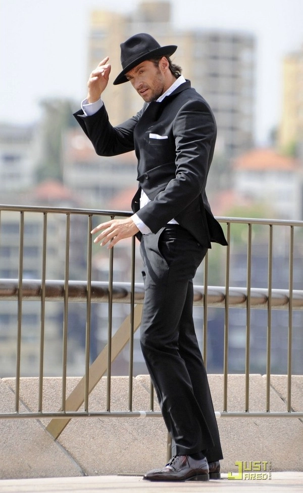Thời trang hugh jackman sói hoang lịch lãm cho chàng