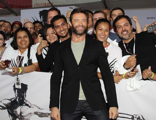 Thời trang hugh jackman sói hoang lịch lãm cho chàng