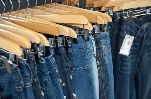 Bạn sẽ dễ bị ghẻ nếu mặc quần jeans quá 2 ngày không giặt