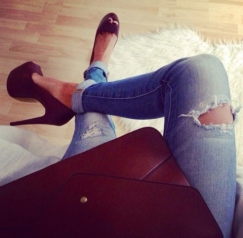 Bạn sẽ dễ bị ghẻ nếu mặc quần jeans quá 2 ngày không giặt