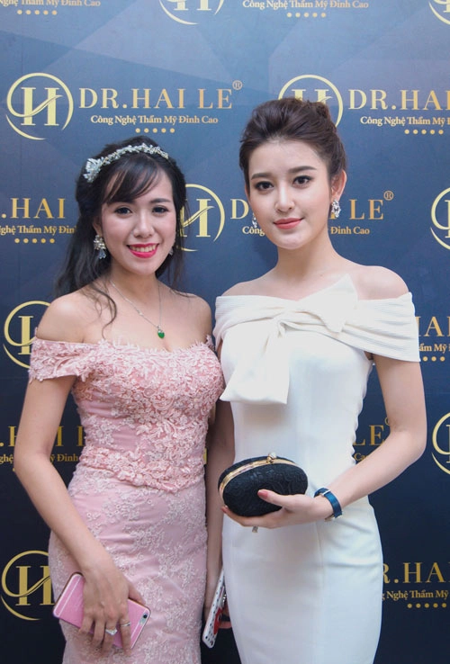 Huyền my dìm hàng hotgirl mai thỏ từng mẫu thời trang