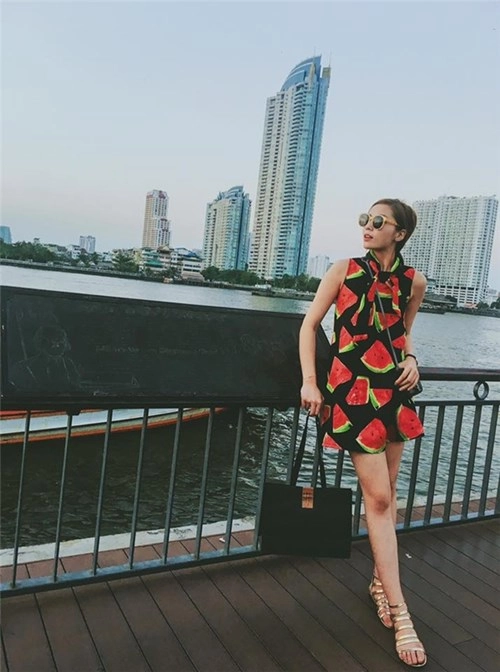 Những trang phục chưa đến 100 nghìn của kỳ duyên