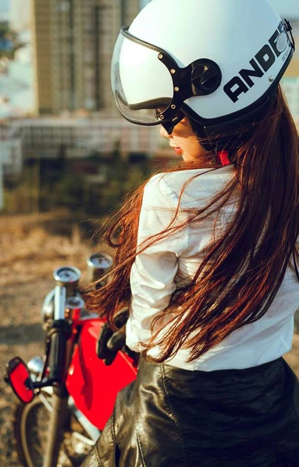 Phong cách nữ biker 9x xinh đẹp và cá tính