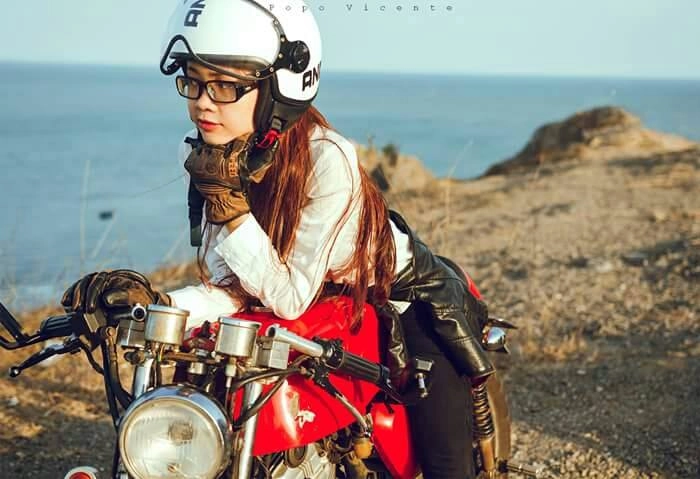 Phong cách nữ biker 9x xinh đẹp và cá tính