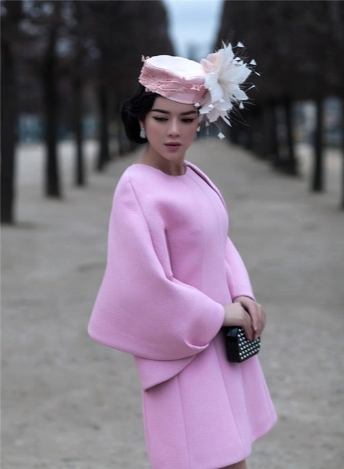 Phong cách thời trang lý nhã kỳ đẹp mơ màng giữa lòng paris
