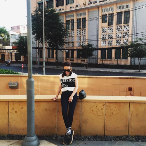 Style thời trang rạng rỡ của sao việt