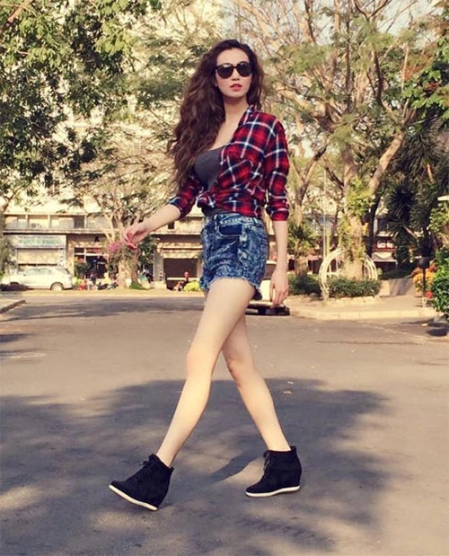 Style thời trang rạng rỡ của sao việt
