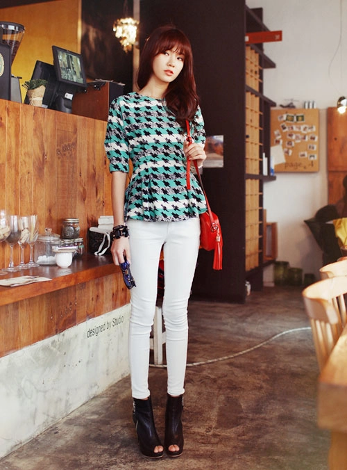 Thời trang peplum không lỗi thời