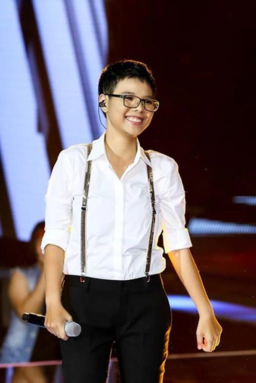 Thời trang phong cách tomboy cực chất của vũ cát tường