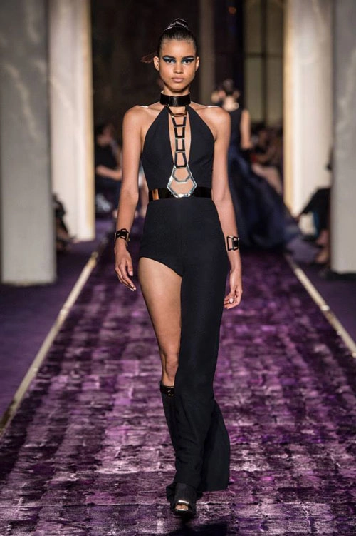 Thương hiệu versace cao cấp thu đông hút mọi ánh mắt