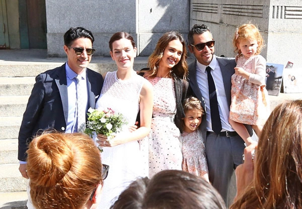 Ảnh đầu tiên trong phim của jolie-pitt