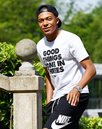 Mẹo phối đồ thanh lịch của kylian mbappe 