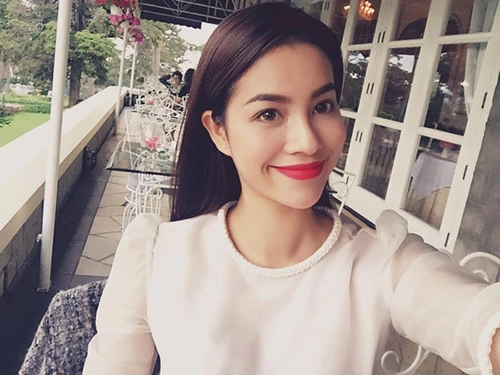 Phạm hương lọt top 50 mỹ nhân đẹp nhất thế giới
