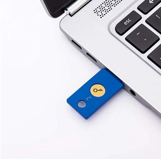 85000 nhân viên google không bị hack nhờ một thiết bị giá bèo