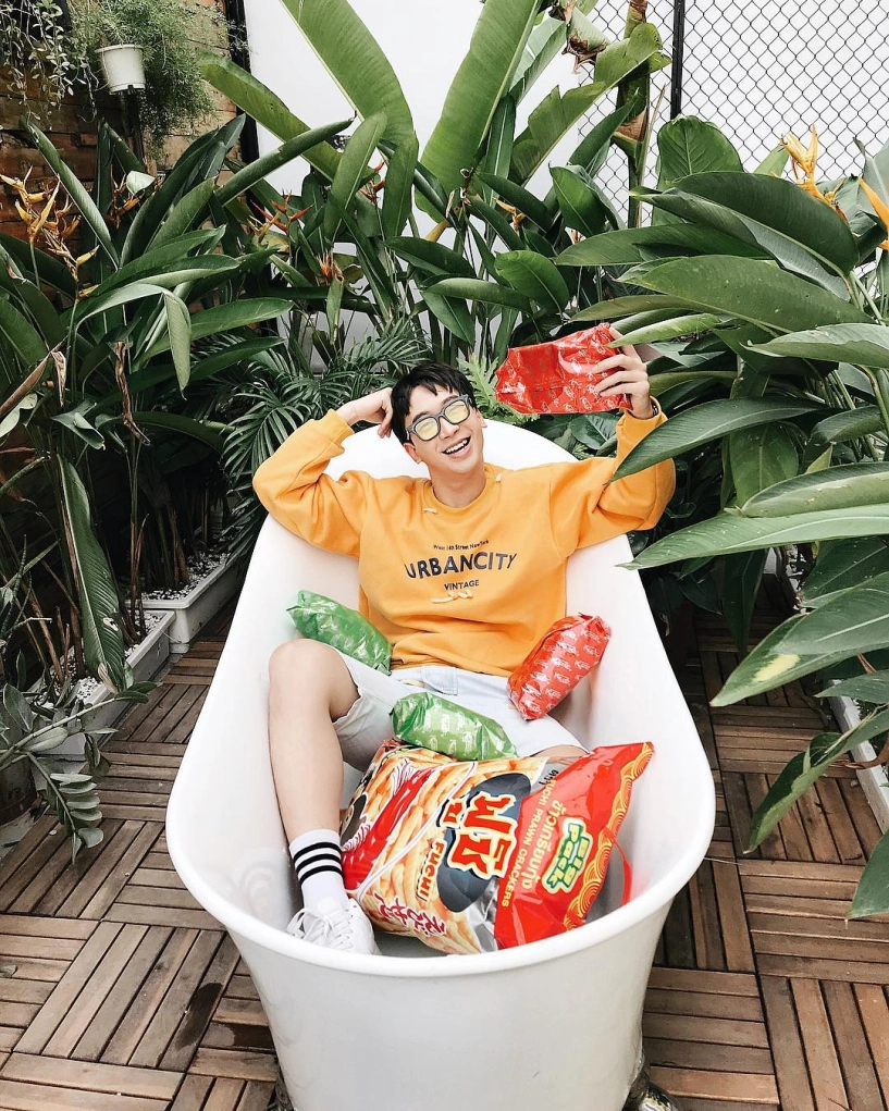 Anh chàng chuyên review đồ ăn với chất giọng hà nội hấp dẫn
