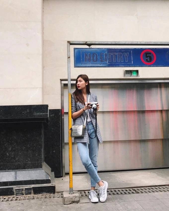 Blazer kẻ caro chính là item được lòng cả sao việt lẫn sao hàn