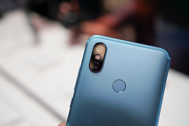 Bộ đôi android one mi a2 khá hấp dẫn