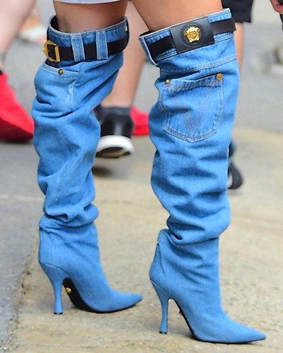 bốt như quần jeans tụt của jennifer lopez khiến mọi người trầm trồ