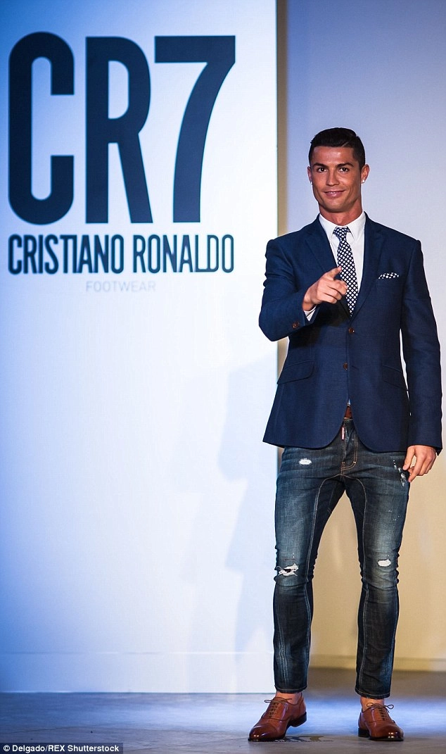 Cầu thủ cr7 đào hoa vì ăn vận lịch lãm khiến nhìu nàng mê mệt