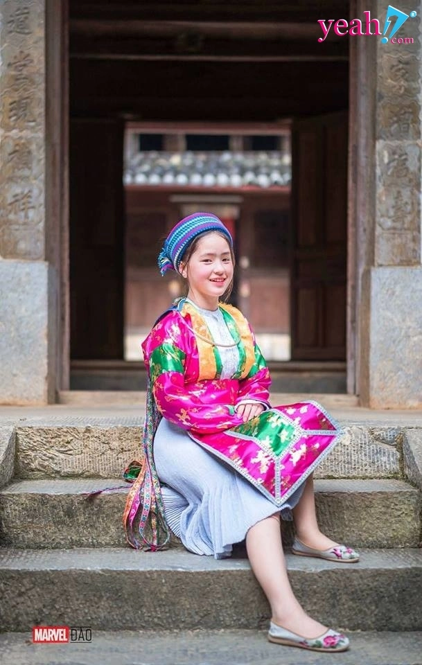 Cô bé hmông sở hữu vẻ đẹp thiên thần xôn xao mxh