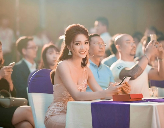 Cô nàng pg từng gây sốt vì xinh hơn hoa hậu