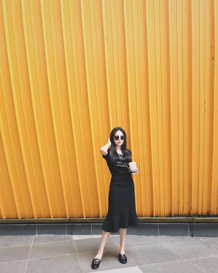 Cùng ngắm nhan sắc em gái mưa gây sốt mxh