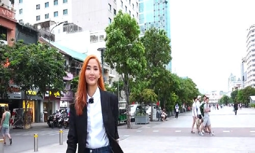 cùng soi một ngày của á hậu hoàng thùy