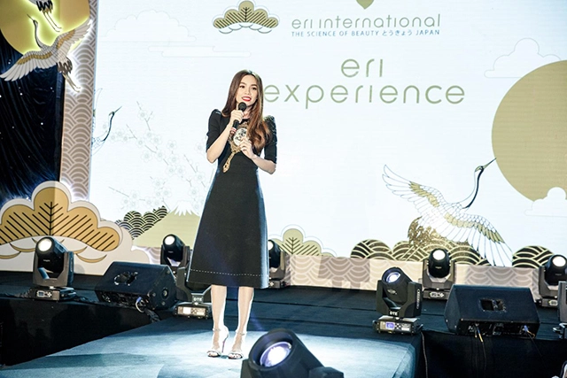 Dàn người đẹp việt chúc mừng eri international khai trương viện thẩm mỹ thứ 7 tai tp đà nẵng