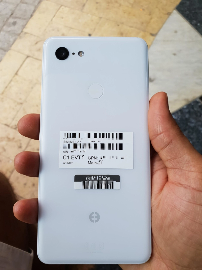 Điện thoại pixel 3 xl phiên bản màu trắng mang tai thỏ