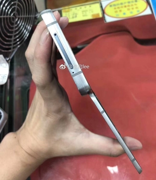 Điện thoại xếp gọn được của samsung có được ra mắt