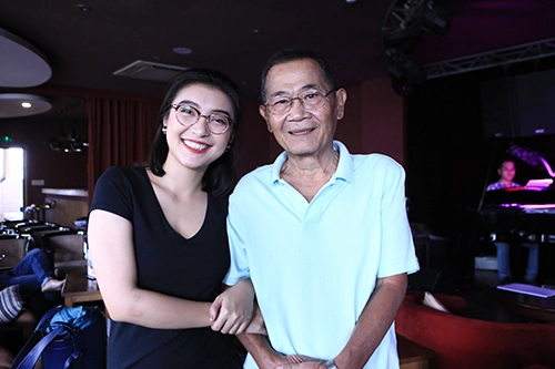 Hari won được trai đẹp ôm ấp trước ngày cưới