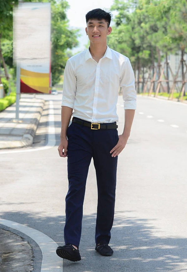 Học lỏm cách mix jean theo chuẩn soái ca