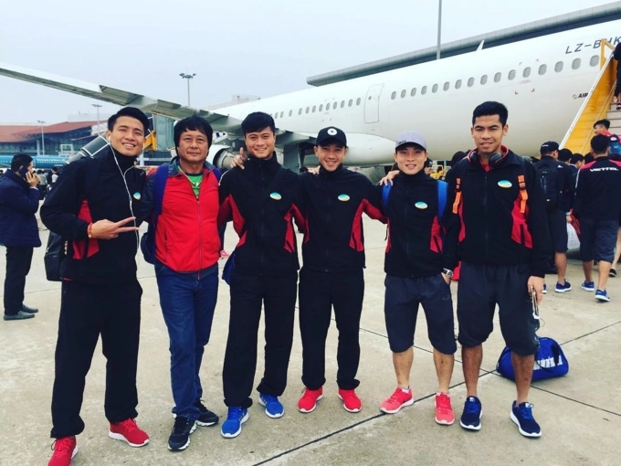 Học lỏm cách mix jean theo chuẩn soái ca