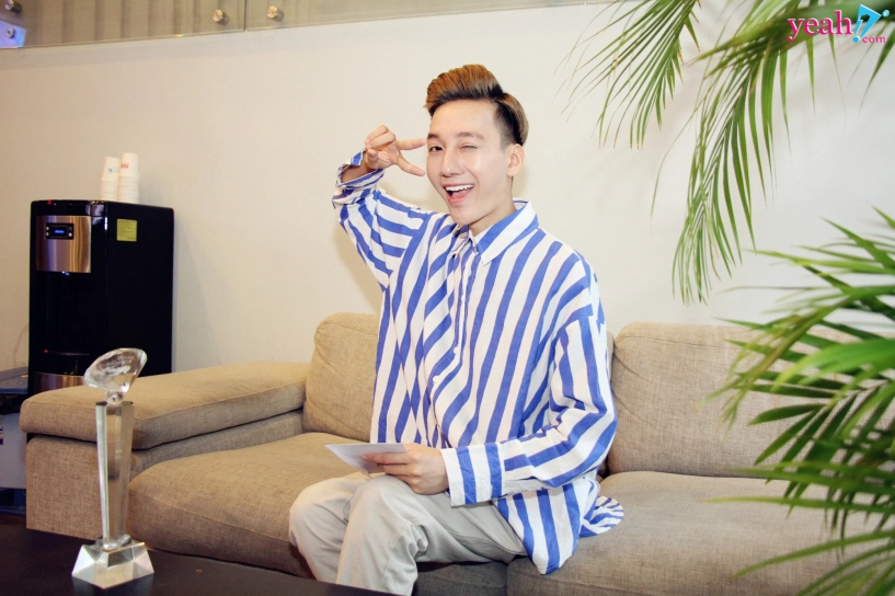 Hotface phạm đức anh rạng rỡ thu hút