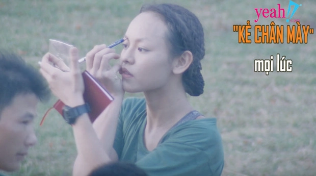 Mai ngô từ vụ lông mày tàng hình lại đến tô son môi tái mét