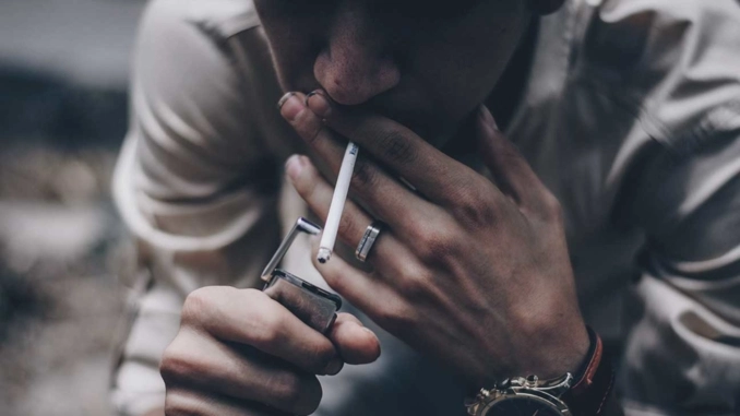 Ngoài ung thư phổi hút thuốc còn gây ra hai bệnh kinh hoàng