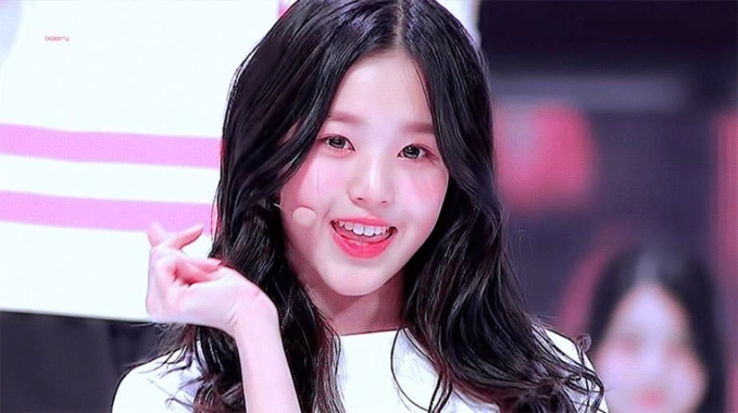 Nữ thần 14 tuổi này mới đang khiến fanboy mê mệt