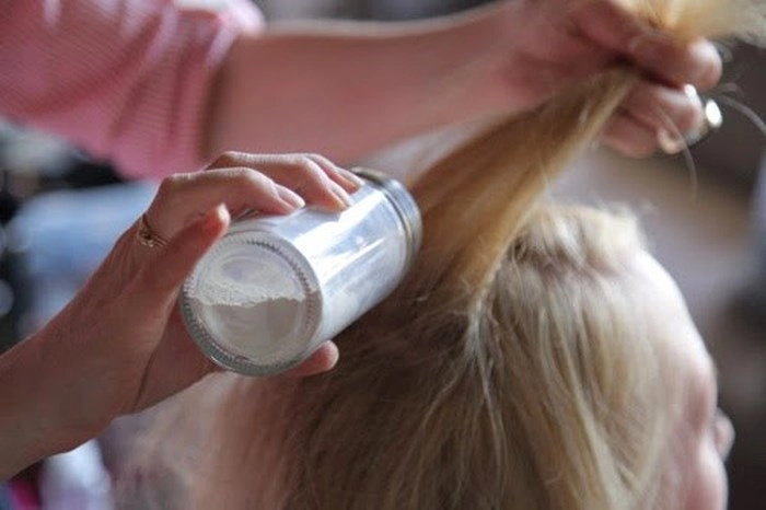 Phấn rôm có nhiều công dụng làm đẹp hơn bạn tưởng