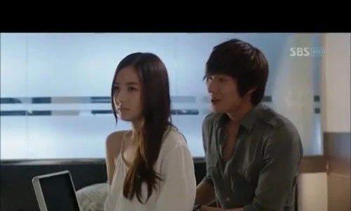 Sự biến đổi gương mặt của thư ký park min young