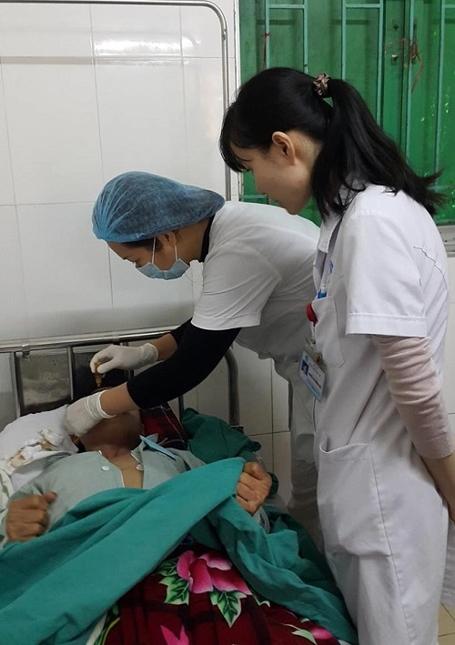 Xôn xao đám cưới chú rể hơn bố vợ 3 tuổi ở thái nguyên