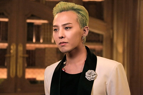 Con gái xinh đẹp của johnny depp lần đầu catwalk