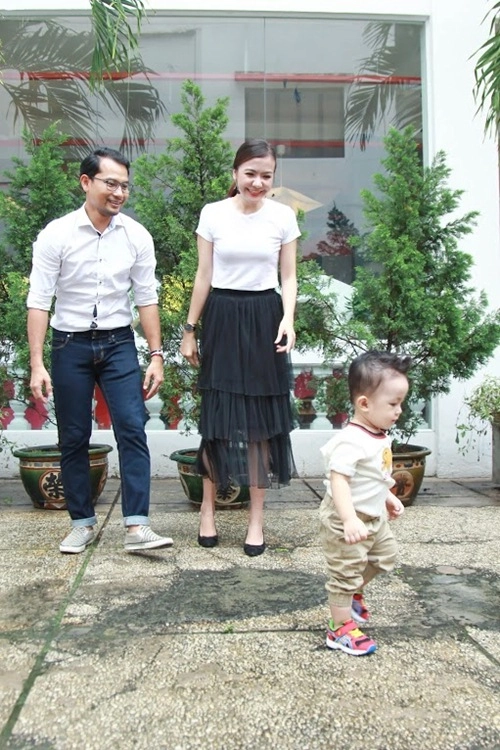 Con trai huỳnh đông - ái châu đáng yêu