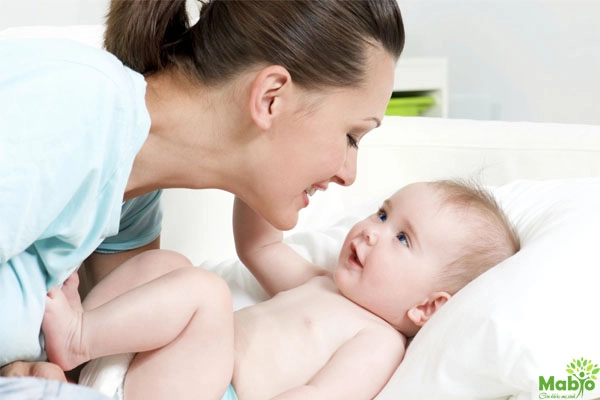 Đây là những bộ phận cần giữ ấm cho trẻ sơ sinh trong nắng hè gay gắt