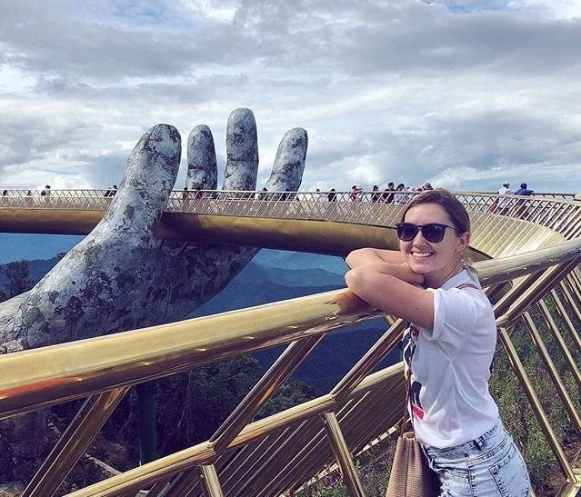 Nơi bồng bềnh như dải lụa giữa mây trời đà nẵng