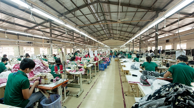 Top 5 xưởng may chuyên sỉ quần jean tại tphcm