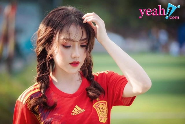Gặp gỡ nữ cổ động viên xinh đẹp thùy dung