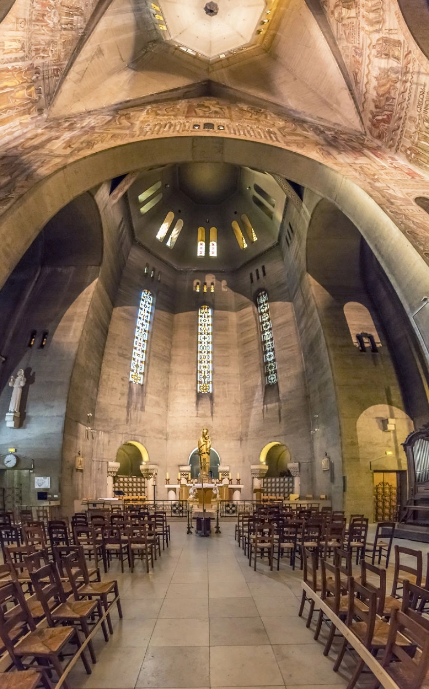 Paris - xứ sở của nhà thờ siêu lãng mạn