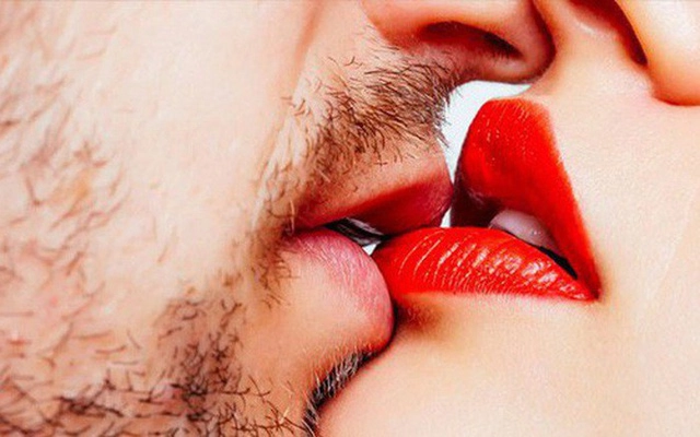 Những căn bệnh lây nhiễm khiến bạn giật mình qua nụ hôn